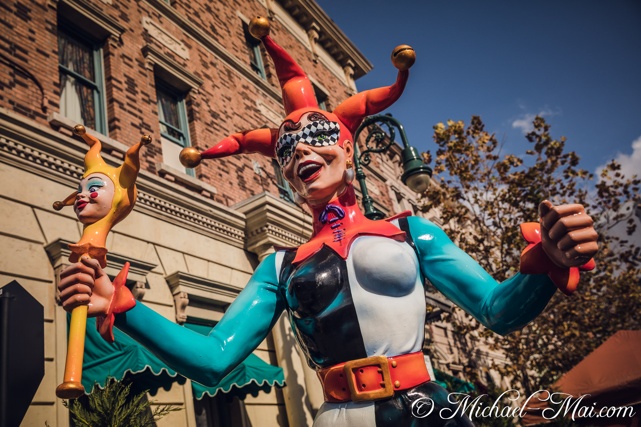 Exuberant jester character, adorned in vivid colors, proudly holds its playful scepter. | Orlando, Florida, United States